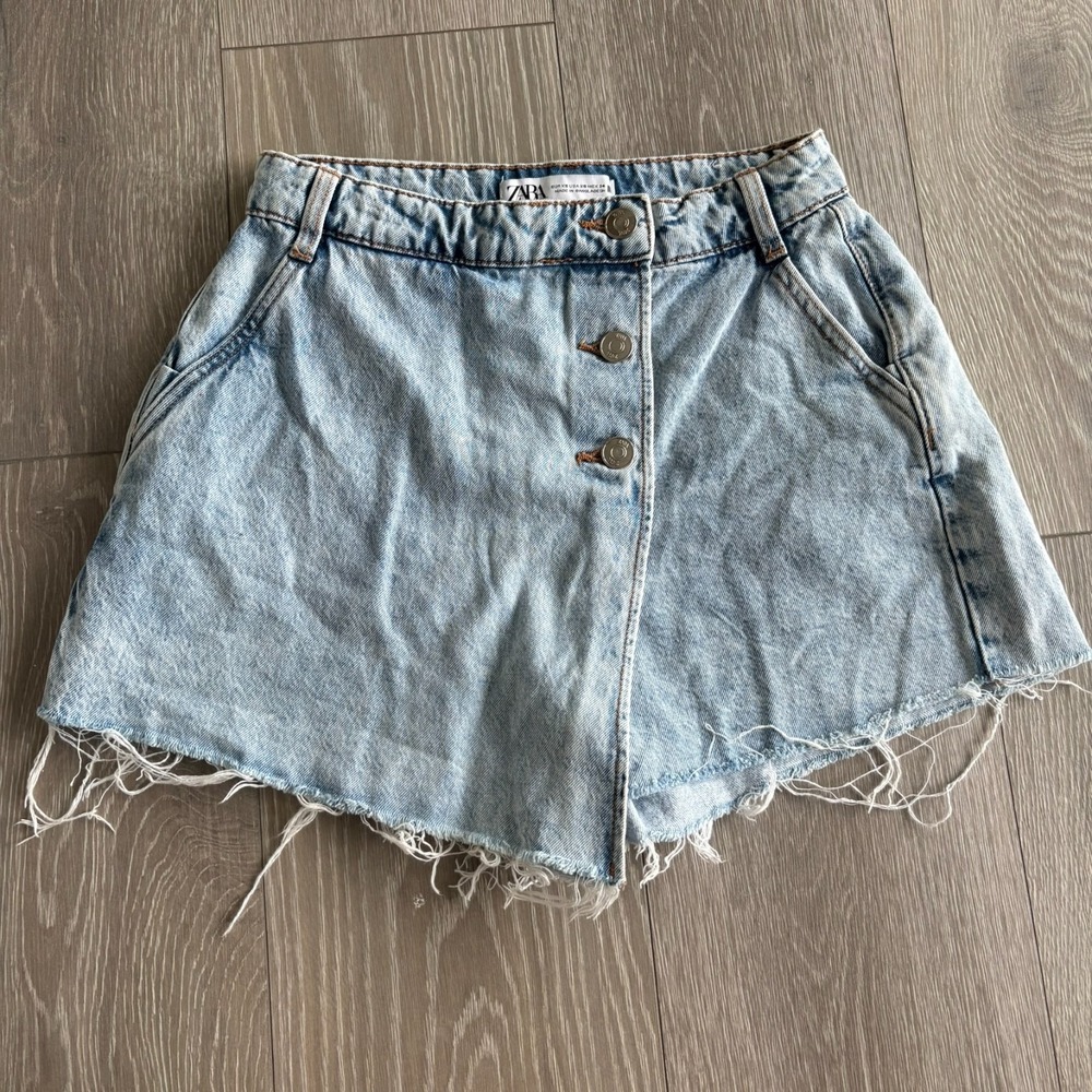 Zara Womens Light‎ Blue Denim Frayed Raw Hem Button Fly Wrap Mini Skort Size XS